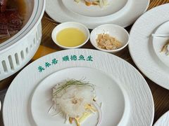 -美未居·老字号·地道顺德菜·桑拿鸡·鱼生(容桂店)
