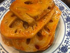 -爆炸头阿姨小四川正宗川味小吃(无任何分店)