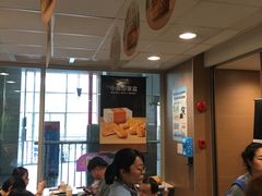 -麦当劳(轻轨曹杨路店)