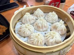 -莱莱小笼·乔艾