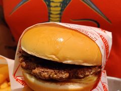 蘑菇牛肉汉堡-FATBURGER 特富客汉堡(外交公寓店)