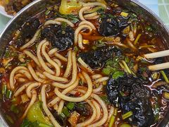 螺丝肉汤粉-红鼻子桂林米粉(金唐新光界店)