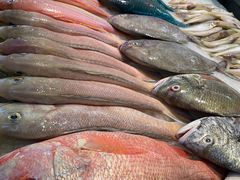 -三亚火车头万人海鲜广场