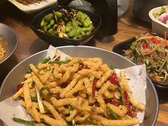 -巴厘龙虾·榜首油焖大虾(音乐学院·沿江酒馆店)