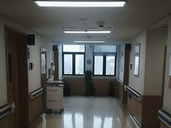 -上海市第四人民医院