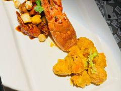 小青龙-穹六人间 people 6(岳阳路店)