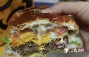Creamy Mushroom Burger