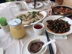 -品泉餐厅·大盆鱼·走地鸡