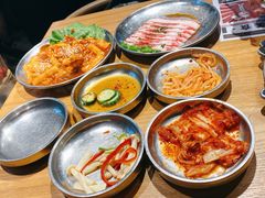 -青瓦炭韩潮烤肉(花园道店)