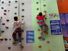 -蓝天攀岩-青少年训练(罗湖益田假日广场店)