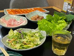 -臻牛烤肉