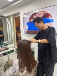 -首脑美发沙龙