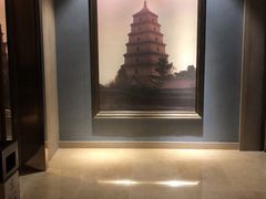 -西安大雁塔科技大学地铁站亚朵酒店