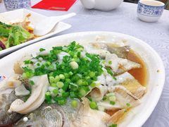 香葱淋鲈鱼-粤·向群饭店(龙津东路总店)