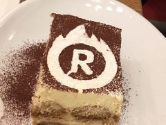 传统提拉米苏-城市大道红炉披萨烘焙坊