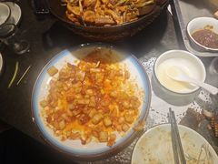 -靠山屯东北农家菜(八龙桥雅苑店)