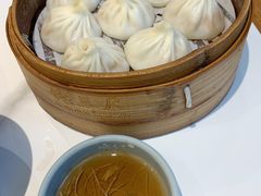 招牌蟹膏小笼包-馋三尺蟹粉小笼(人民广场店)