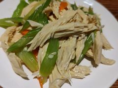 -清真吴记门钉肉饼·喜多利
