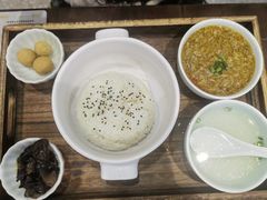 -蟹上黄·蟹黄面·江南糖水(人民广场店)