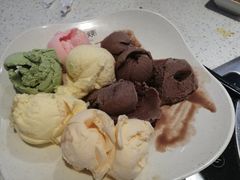 -佰烧海鲜烤肉火锅自助(世茂国际广场店)