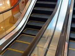 -TESLA 特斯拉(北京颐堤港体验店)