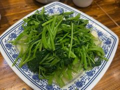 -乡土特色.冷锅鱼.牦牛肉汤锅