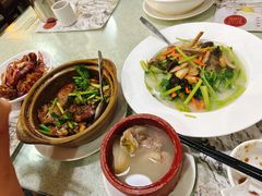 -尝囍煲仔小菜