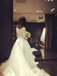点击看大图 -GRACE KELLY婚纱与礼服(北京店)