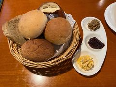 自制面包篮BreadBasket-布拉格餐厅· 中欧捷克菜(全国首店)