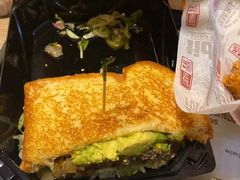 -The Habit Burger Grill 哈比特汉堡(复兴soho店)