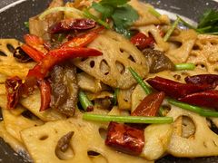 -万重锦·人文川菜馆(骡马市店)