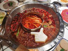 番茄鸳鸯锅-贤合庄卤味火锅(安吉万达店)