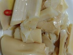 -金包里鸭肉ㄜˋ