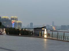 -北外滩滨江绿地