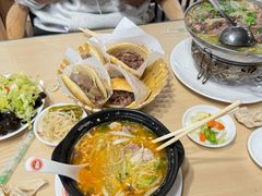 -闫家驴肉老店(华电一校店)