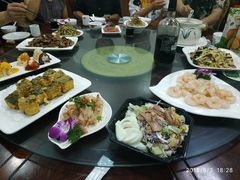 -六和聚传统烤鸭.天津菜(和平店)