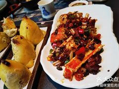 -雍容荟帝王蟹活龙虾展台自助(IFS黑金店)