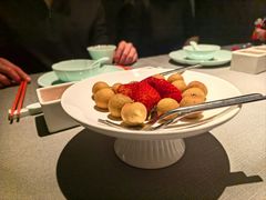 -左庭右院鲜牛肉火锅黑金店(陆家嘴中心店)
