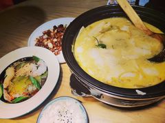 -九锅一堂酸菜鱼(学府凯德店)