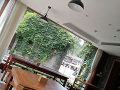 靠窗位-汤河清真餐馆