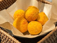 蟹粉黄金球-南京大牌档(西单食宝街友谊商城店)