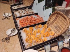 -大中华希尔顿酒店-念自助餐·嗨啤·小龙虾