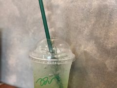 -Chom Cafe and Restaurant