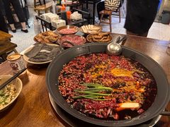-黄潇洒老火锅(九眼桥宏济巷店)