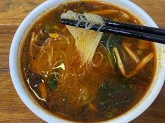 麻辣米线-子午路张记肉夹馍(小寨西路店)