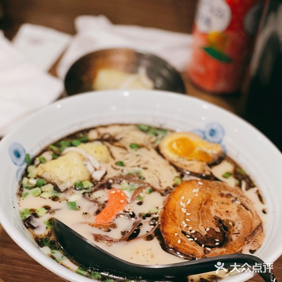 雷神拉面(财富中心玉米楼店)