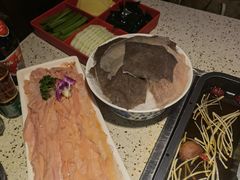 -二荆条·蜀鲜汇城市森林火锅