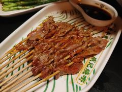 -威记烧嘢·南宁烧烤·超级生牛(绿地店)