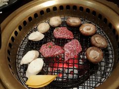-山川小町·极番烧肉(新地假日广场店)
