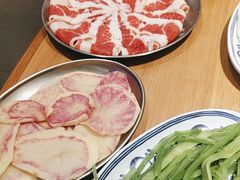 -洱火云南酸菜牛肉火锅(石景山当代商城店)
